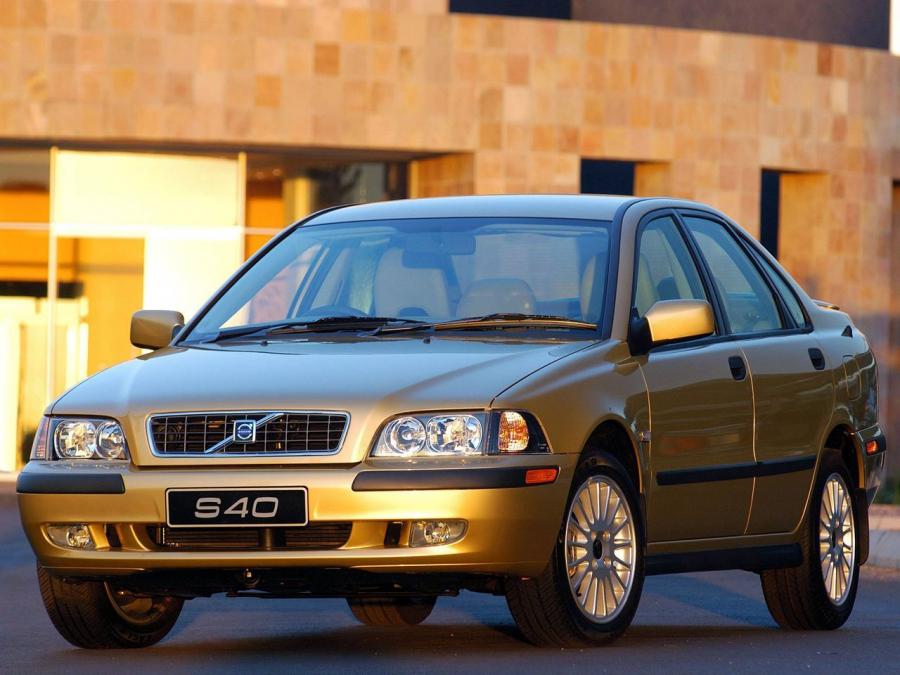  Volvo S40 T4 2002 года  (ZA) (фото 3 из 5)
